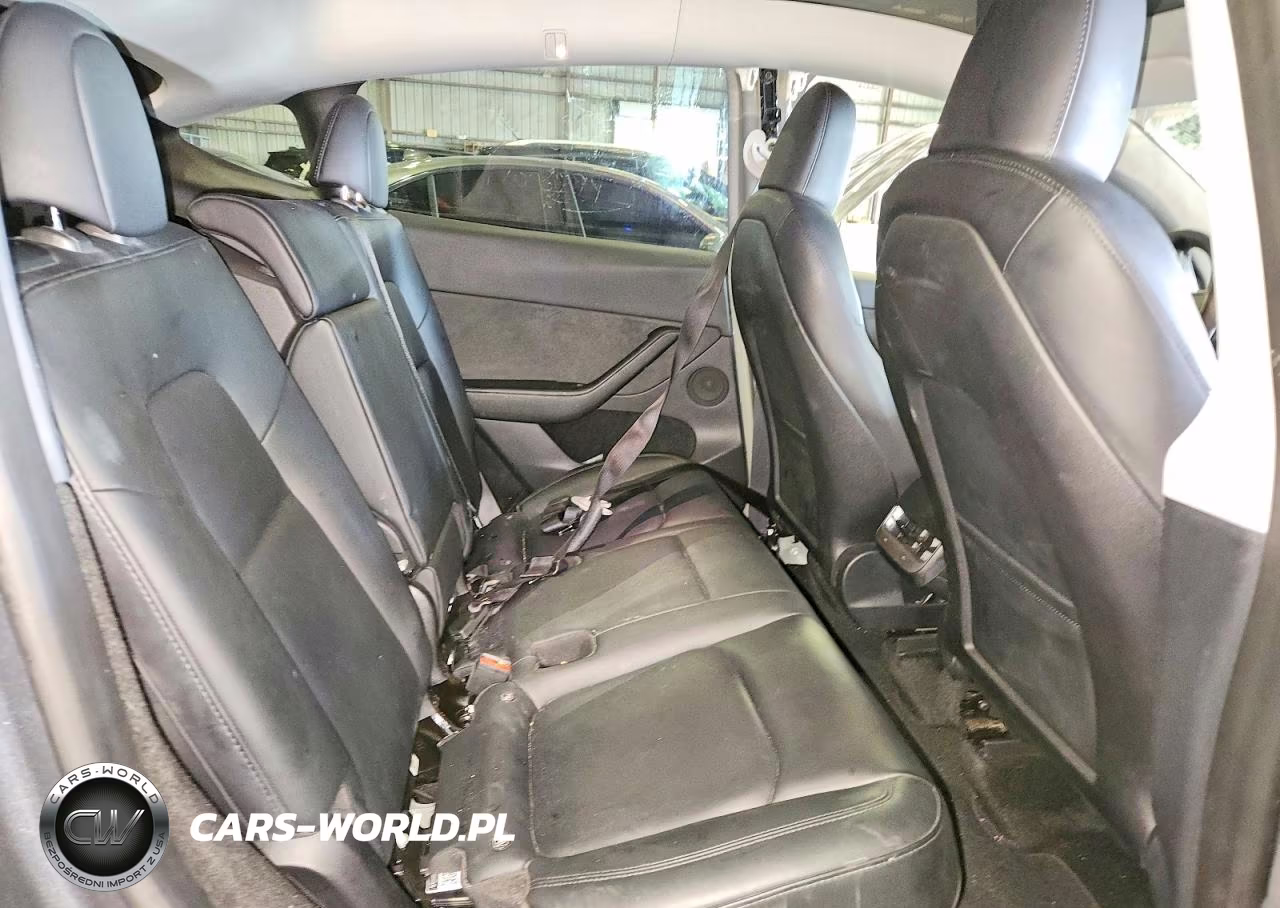 2023 Tesla Model Y VIN:7SAYGDEE8PA078645 - 11