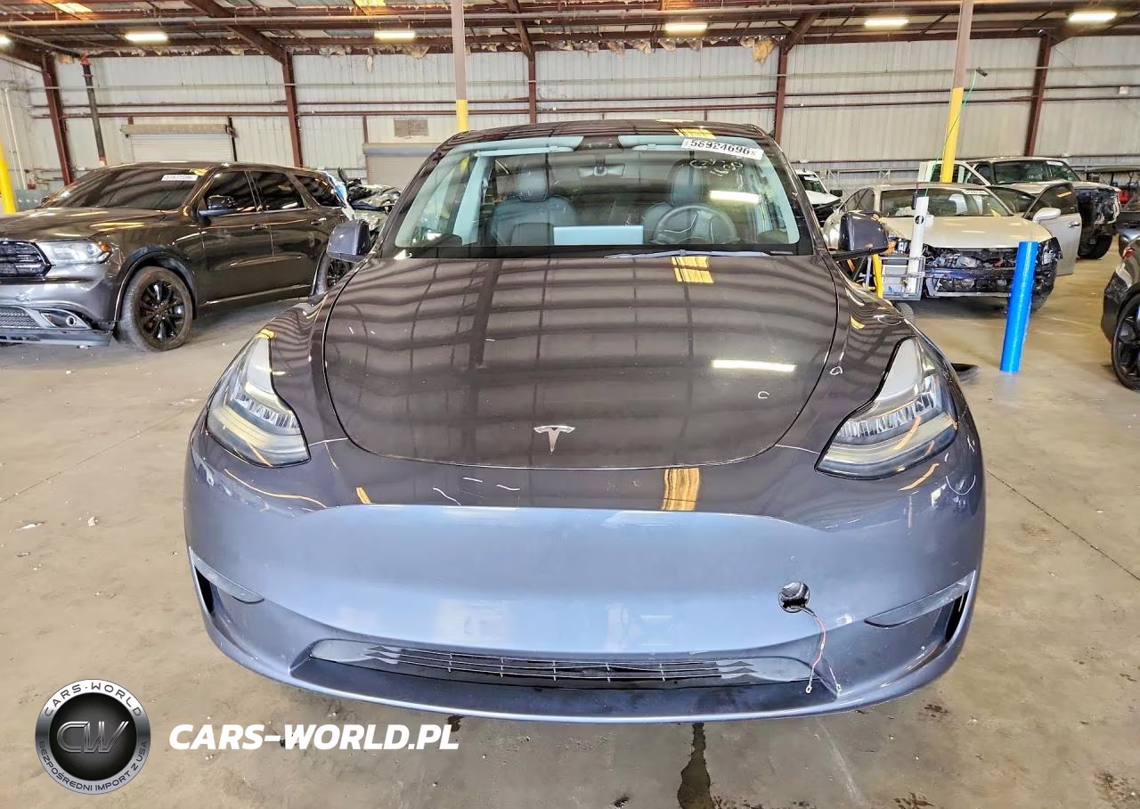 2023 Tesla Model Y VIN:7SAYGDEE8PA078645 - 5