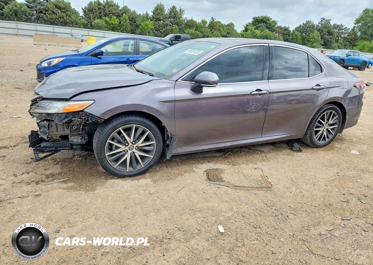 2022 Toyota Camry Xle – zdjęcie 1 z 12
