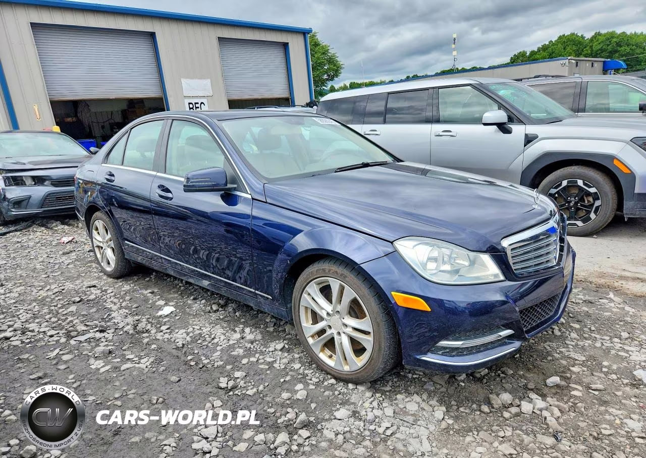 2014 Mercedes-Benz C 300 4Matic VIN:WDDGF8AB5EG180978 - 4