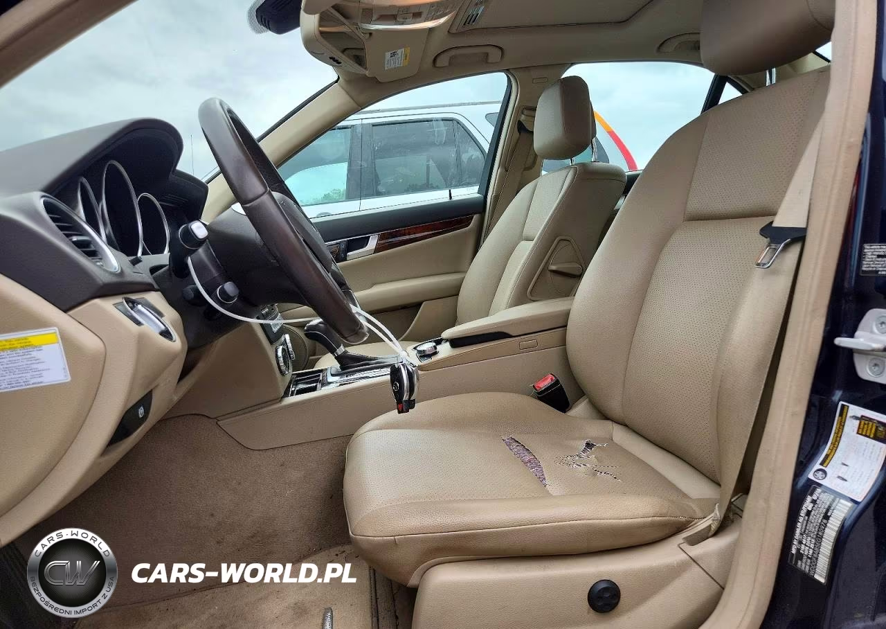 2014 Mercedes-Benz C 300 4Matic VIN:WDDGF8AB5EG180978 - 7