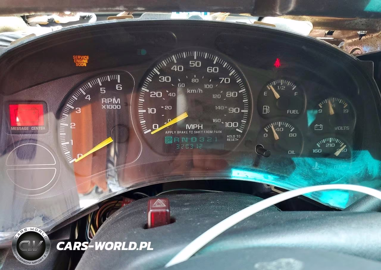 2001 Chevrolet Silverado C1500 VIN:2GCEC19V211121555 - 9