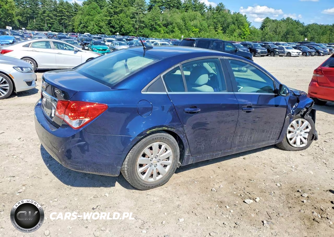 2011 Chevrolet Cruze Lt VIN:1G1PF5S97B7152981 - 3