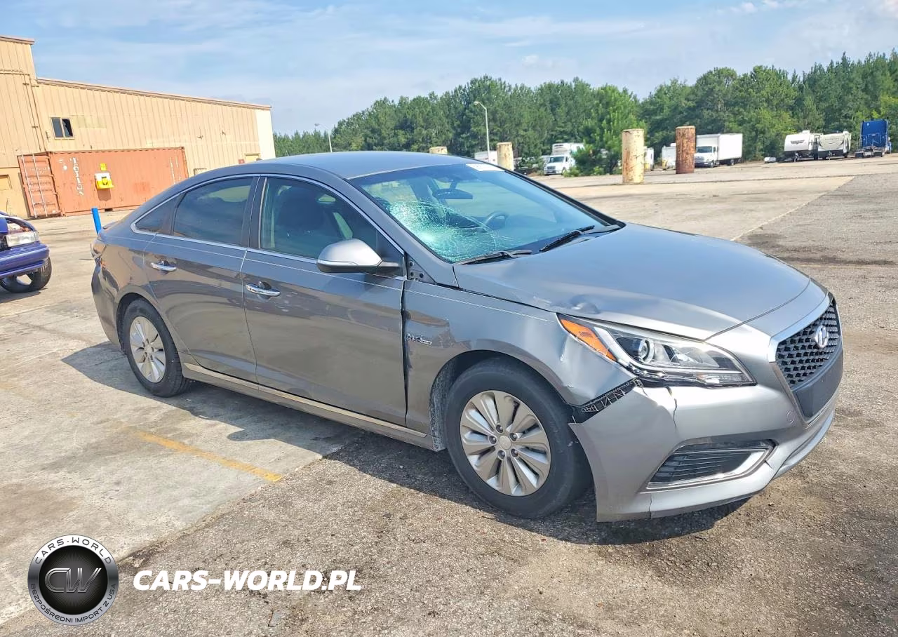 2017 Hyundai Sonata Hybrid Se VIN:KMHE24L39HA072555 - 4