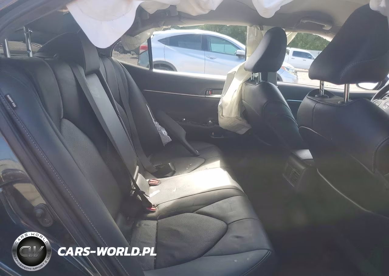2021 Toyota Camry Xse VIN:4T1K31AK5MU030496 - 10