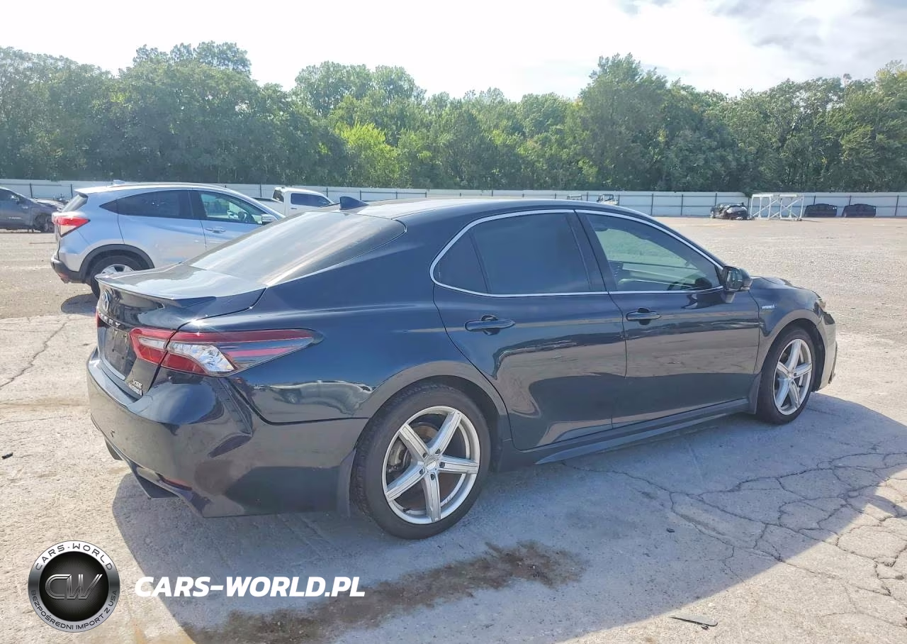 2021 Toyota Camry Xse VIN:4T1K31AK5MU030496 - 3