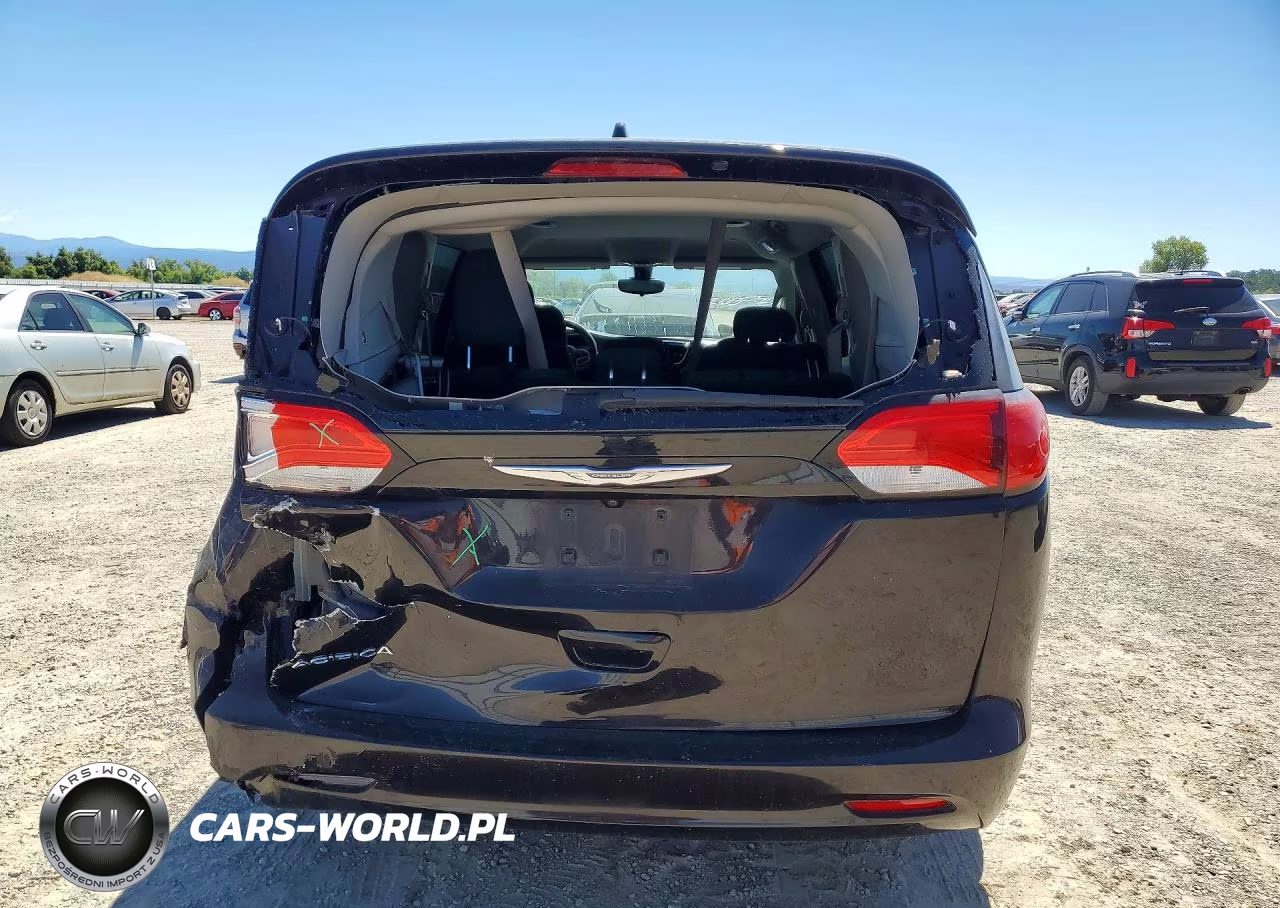 2017 Chrysler Pacifica Touring VIN:2C4RC1DG6HR577208 - 6