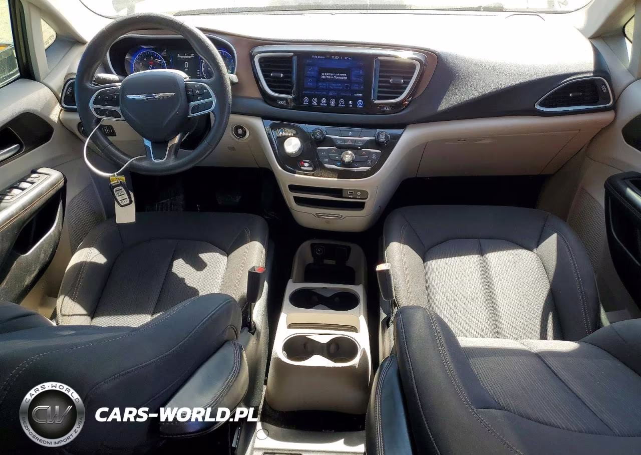 2017 Chrysler Pacifica Touring VIN:2C4RC1DG6HR577208 - 8