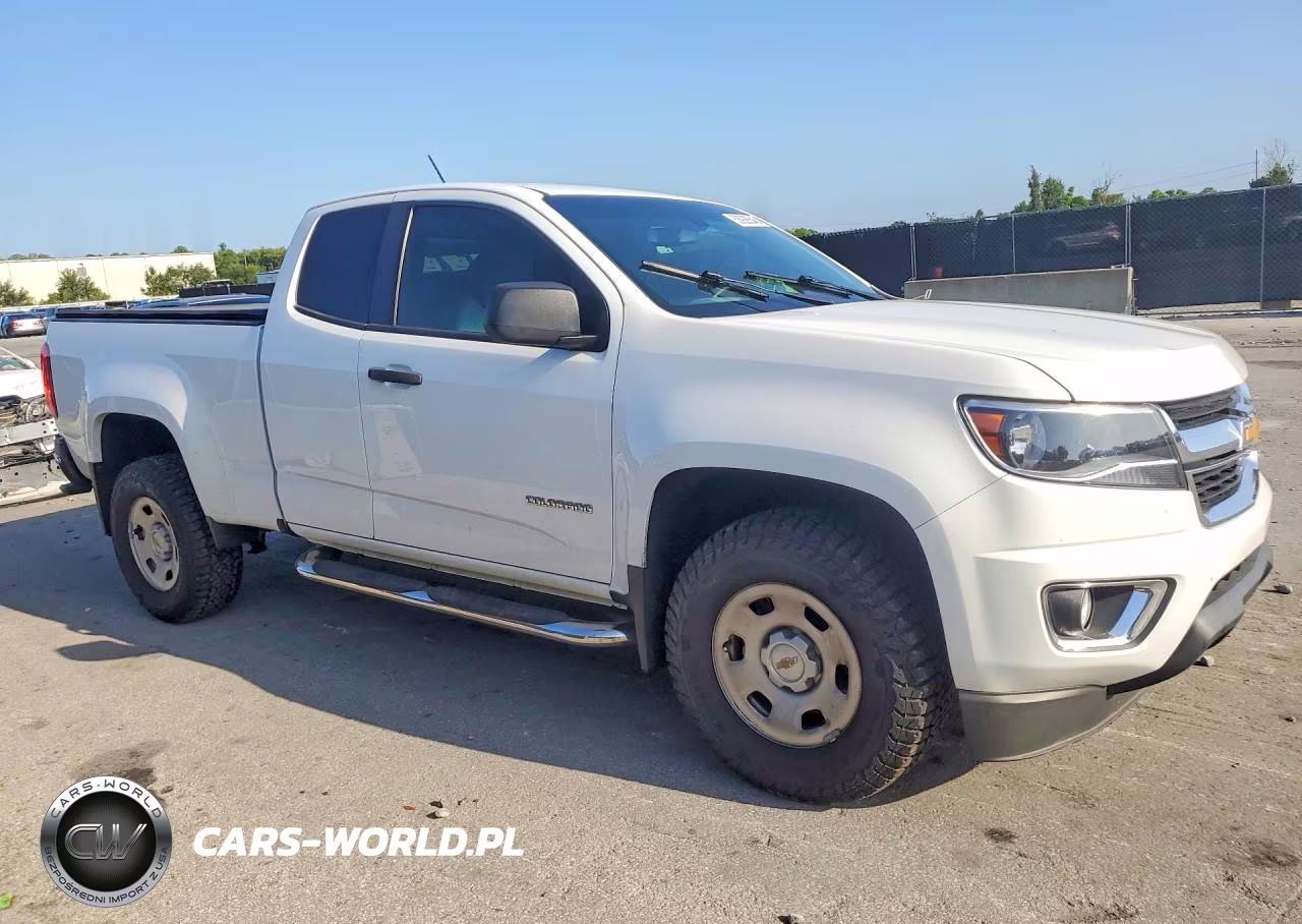 2018 Chevrolet Colorado VIN:1GCHSAEA6J1205743 - 4