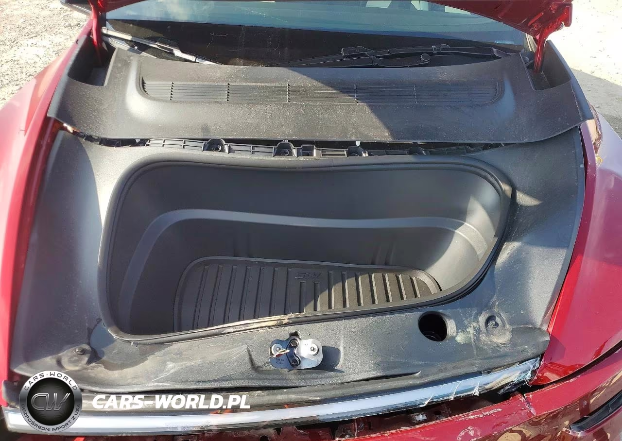 2026 Tesla Model Y VIN:7SAYGDET7TA679392 - 12