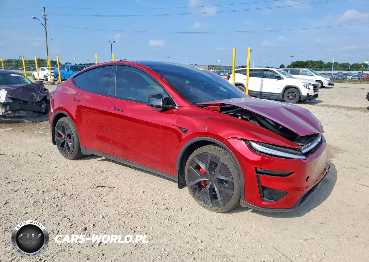 2026 Tesla Model Y VIN:7SAYGDET7TA679392 - 4