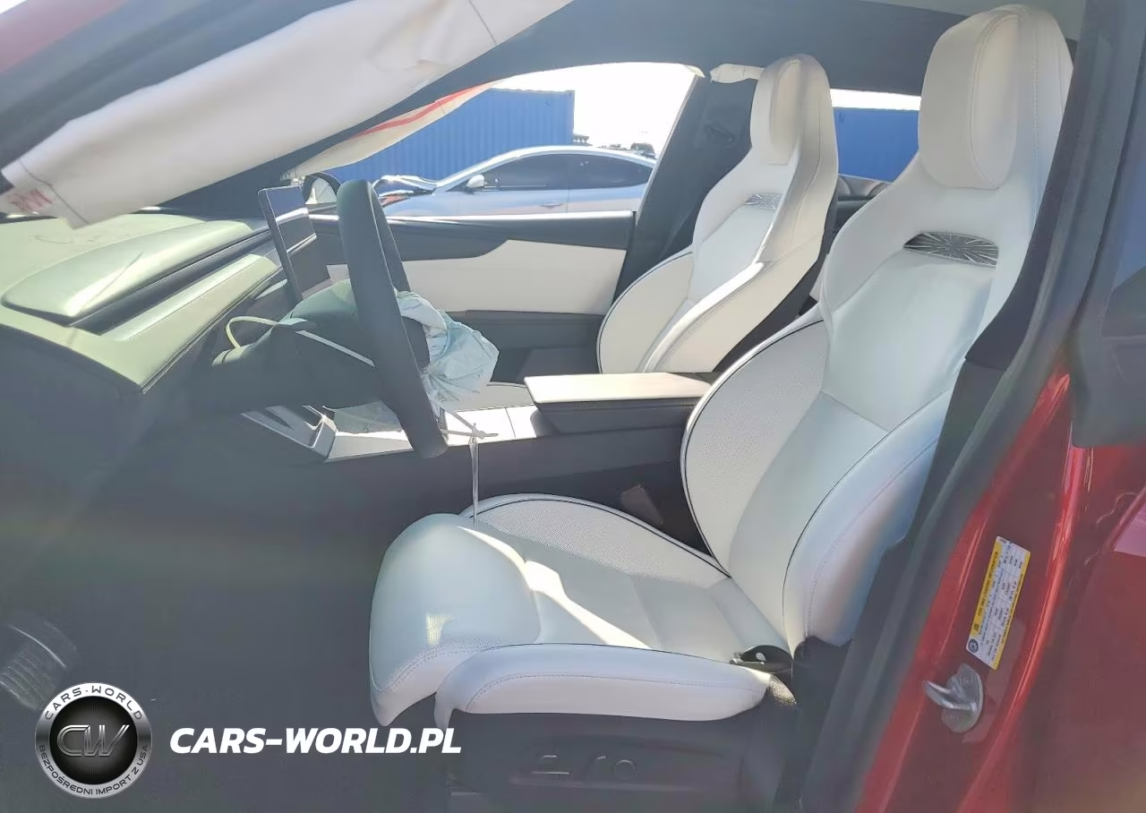 2026 Tesla Model Y VIN:7SAYGDET7TA679392 - 7