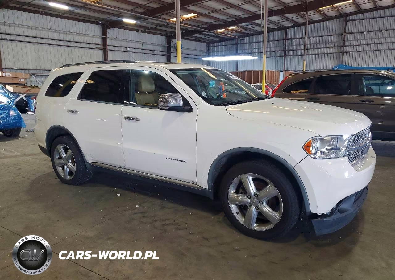 2011 Dodge Durango Citadel VIN:1D4RE5GG7BC720912 - 4