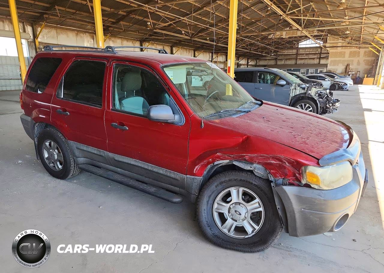 2005 Ford Escape Xls VIN:1FMYU92Z65KC72891 - 4