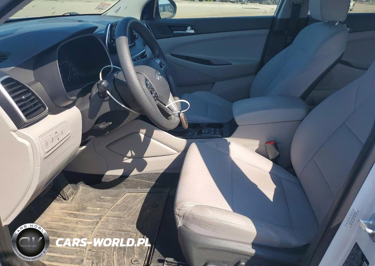 2019 Hyundai Tucson Value VIN:KM8J3CA42KU876476 - 7