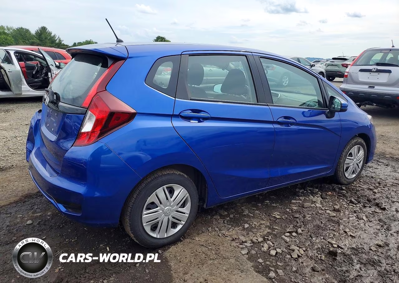 2019 Honda Fit Lx VIN:3HGGK5H48KM732231 - 3