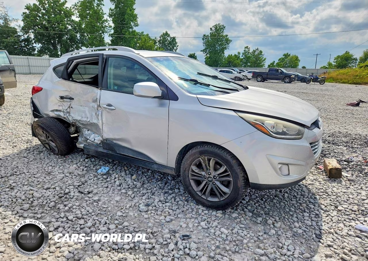 2015 Hyundai Tucson Se VIN:KM8JUCAG0FU000521 - 4