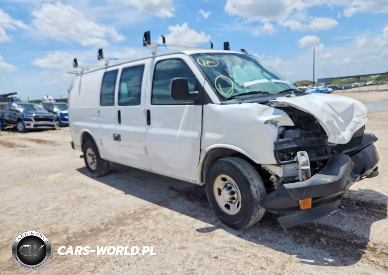 2021 Chevrolet Express G2500 VIN:1GCWGAFP0M1236325 - 4