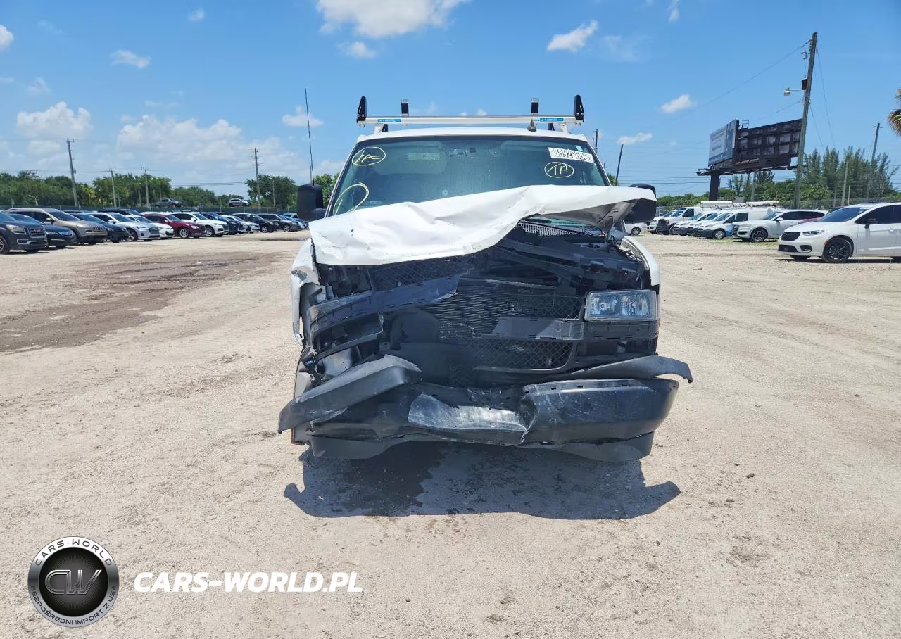 2021 Chevrolet Express G2500 VIN:1GCWGAFP0M1236325 - 5