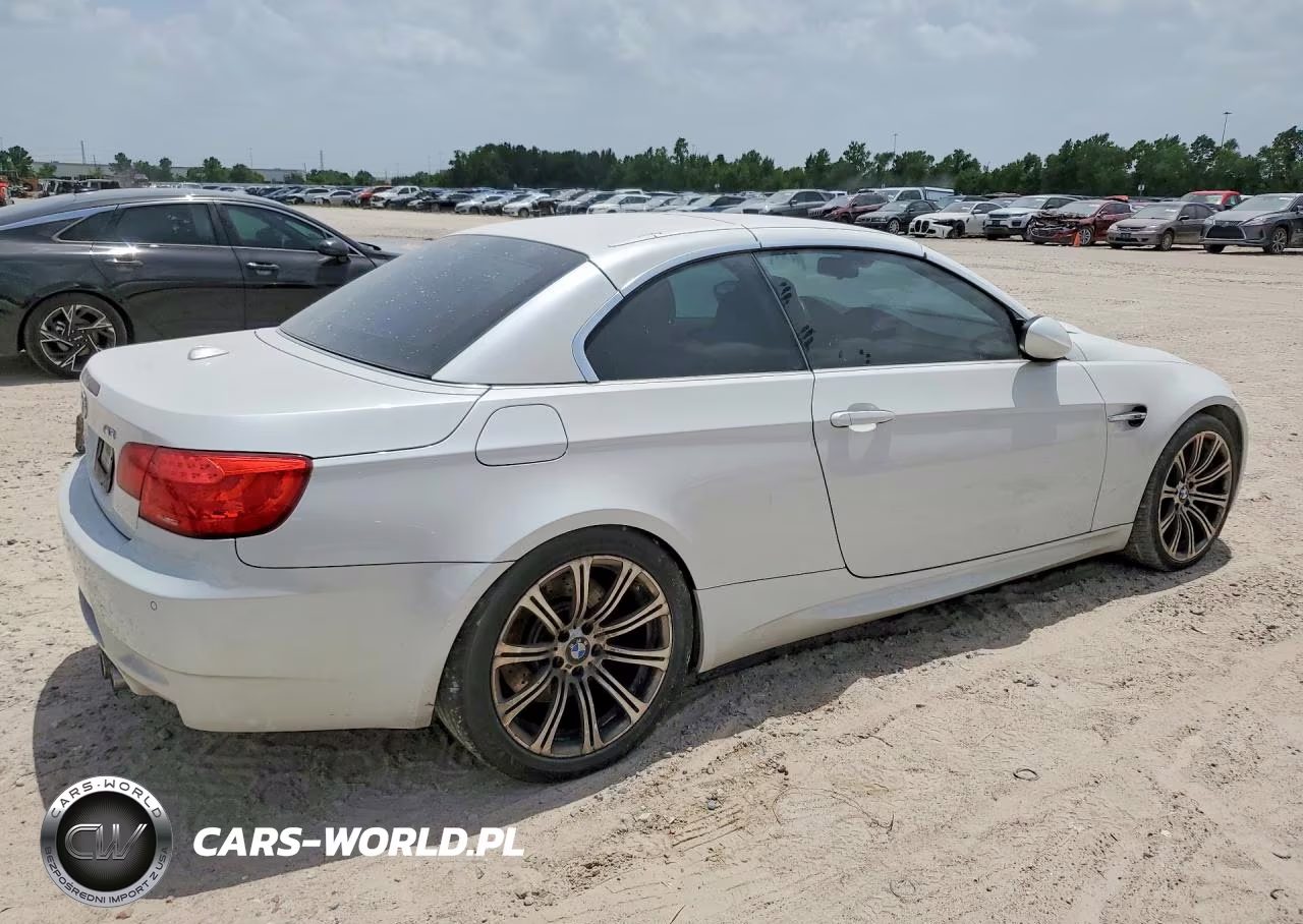 2011 BMW M3 VIN:WBSDX9C56BE784160 - 3