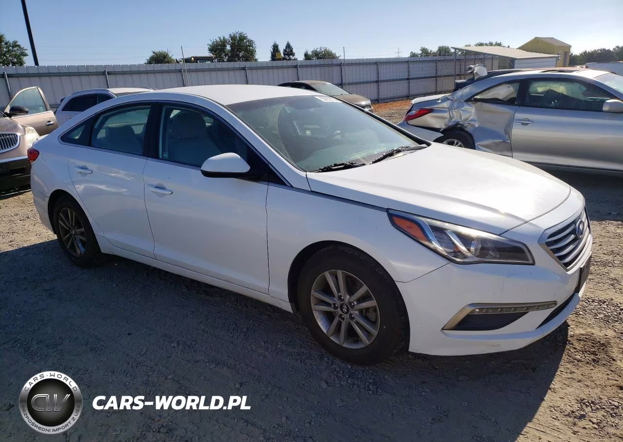 2015 Hyundai Sonata Se VIN:5NPE24AF4FH010634 - 4