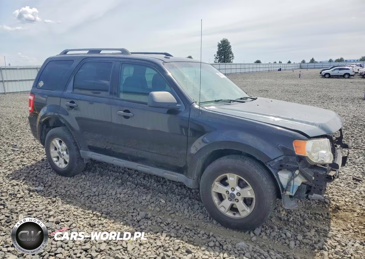2010 Ford Escape Xlt VIN:1FMCU9D79AKB62059 - 4