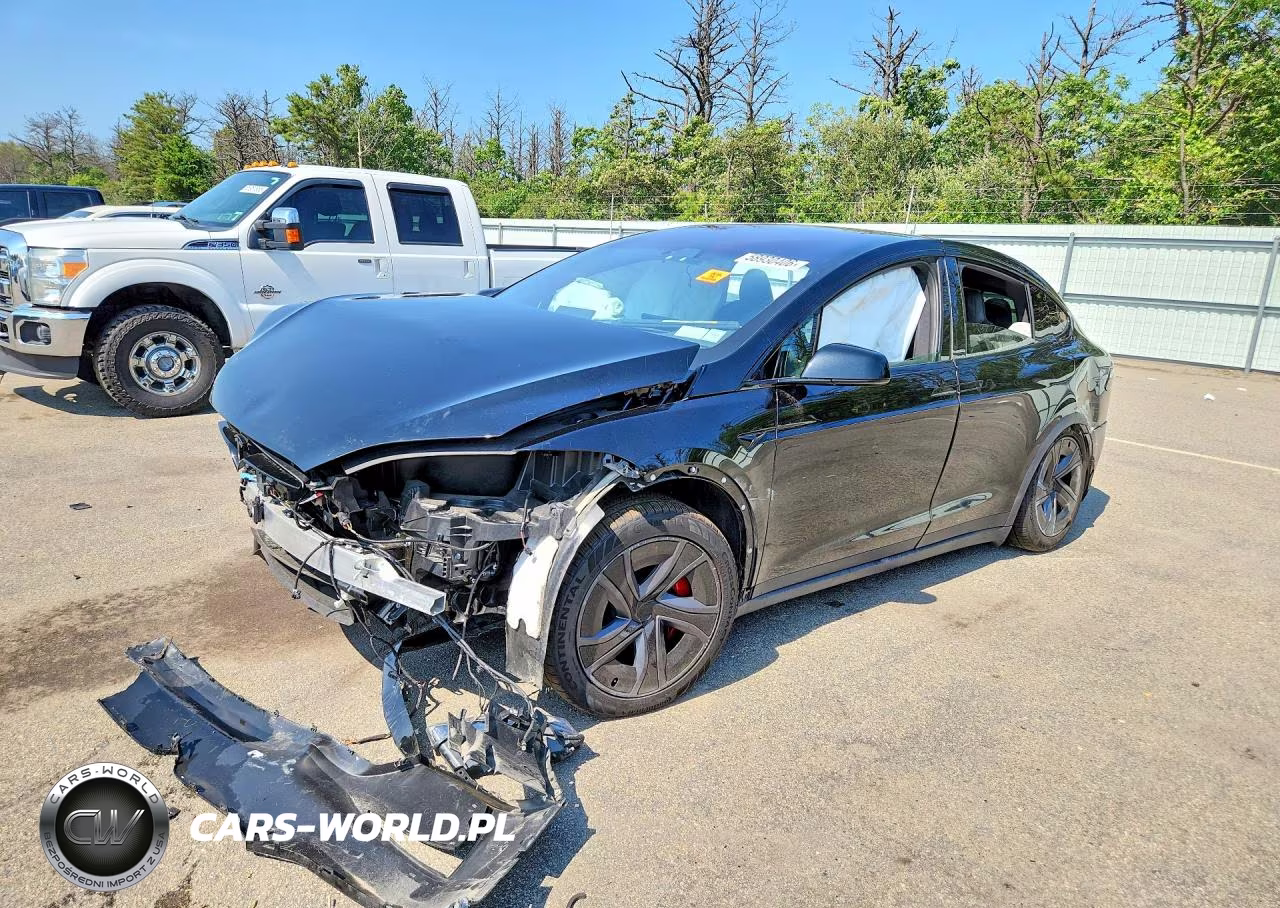 2026 Tesla Model X – zdjęcie 1 z 13