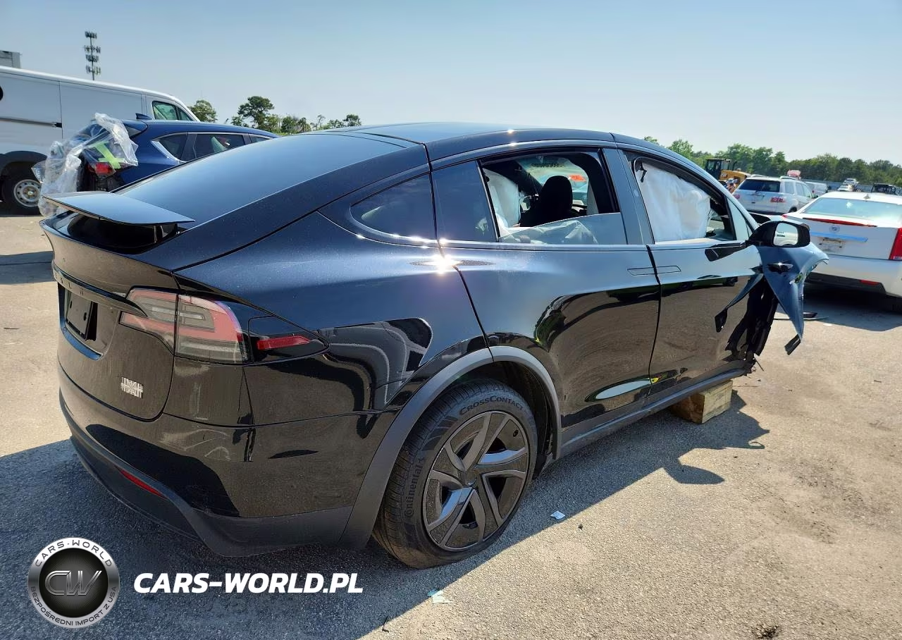 2026 Tesla Model X VIN:7SAXCBE68TF479811 - 3