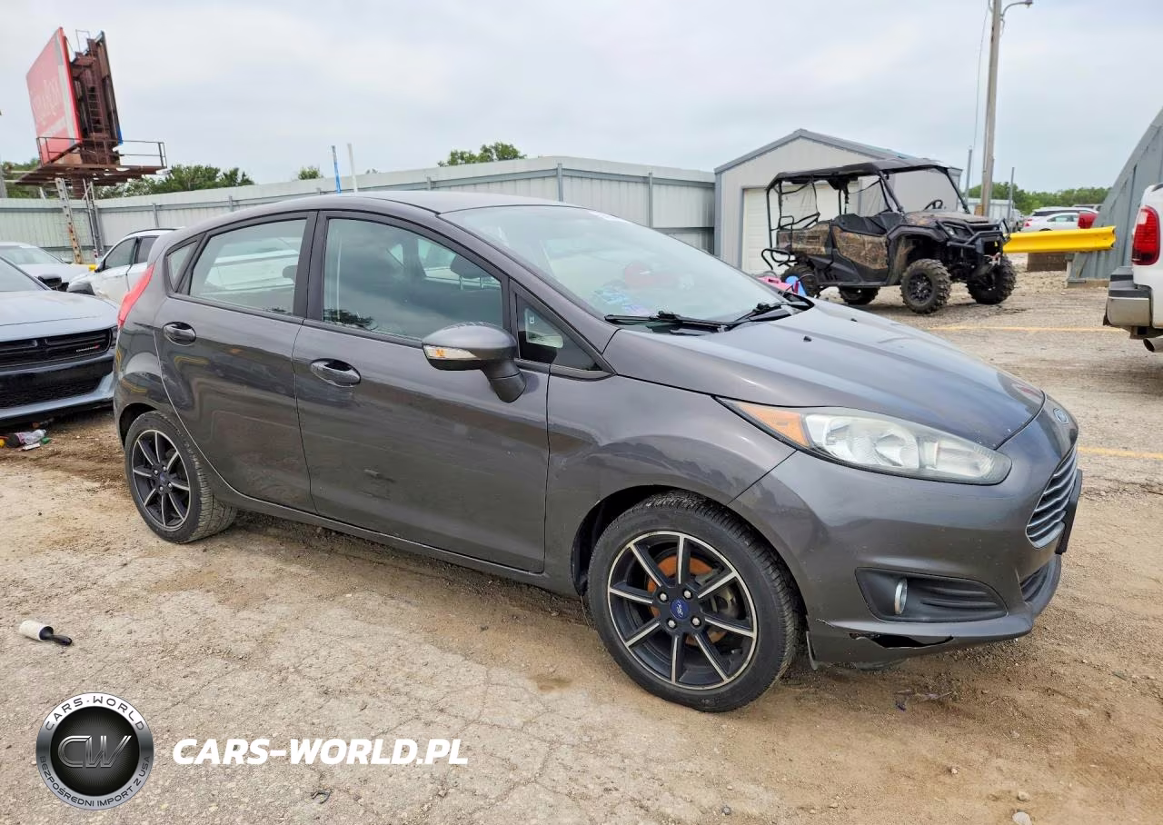 2015 Ford Fiesta Se VIN:3FADP4EJ4FM171934 - 4