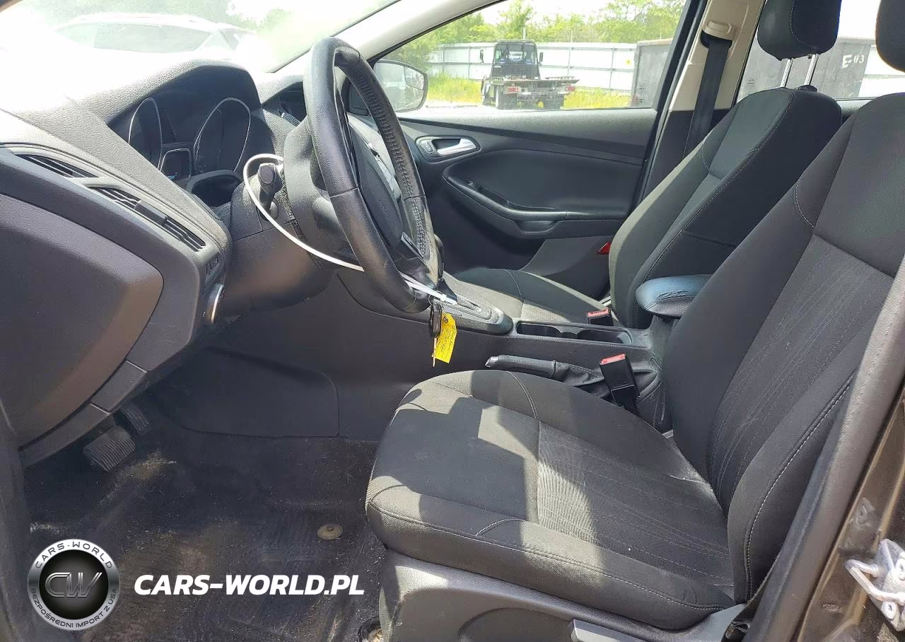 2018 Ford Focus Se VIN:1FADP3K24JL203038 - 7