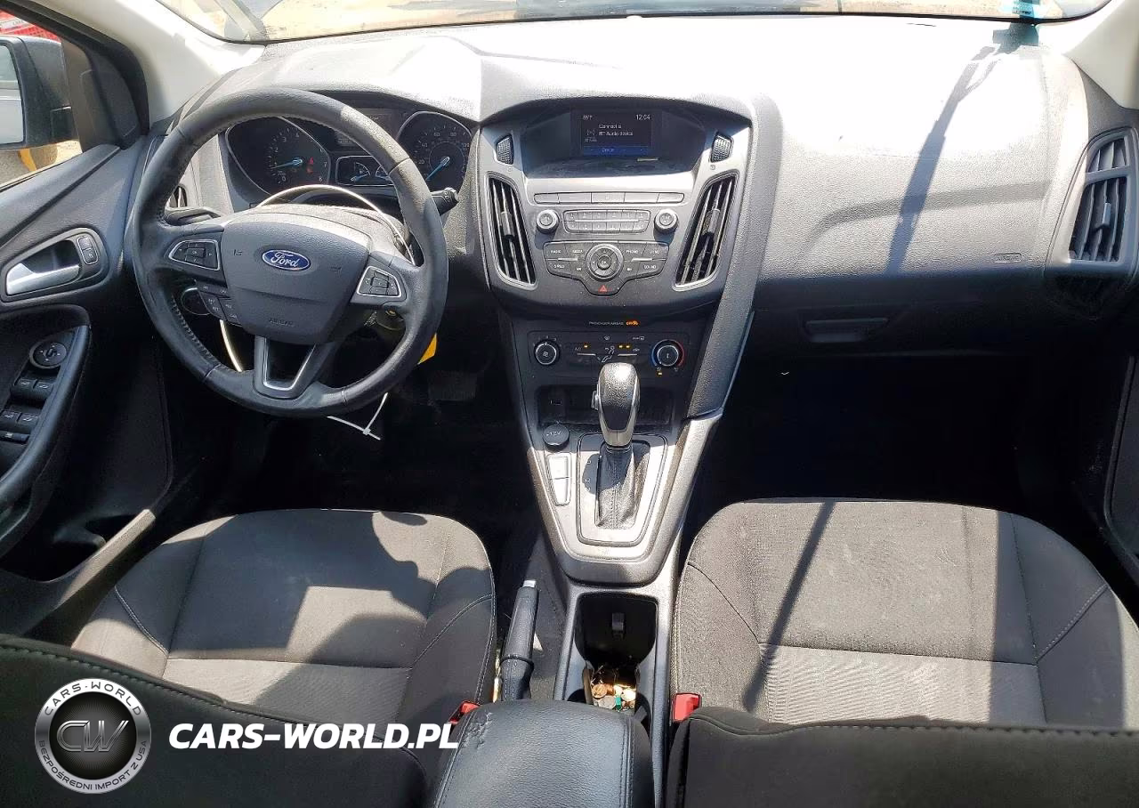 2018 Ford Focus Se VIN:1FADP3K24JL203038 - 8
