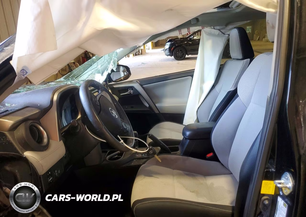 2017 Toyota Rav4 Xle VIN:2T3RFREV9HW555549 - 7