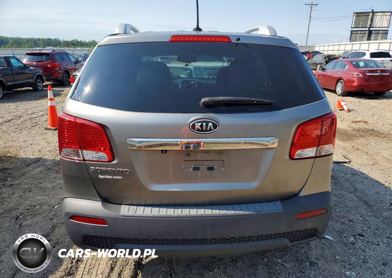 2011 Kia Sorento Lx VIN:5XYKT4A19BG125431 - 6