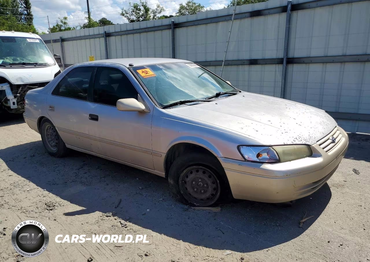 1997 Toyota Camry Le VIN:4T1BG22K6VU813983 - 4