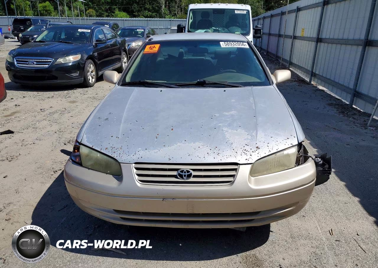 1997 Toyota Camry Le VIN:4T1BG22K6VU813983 - 5