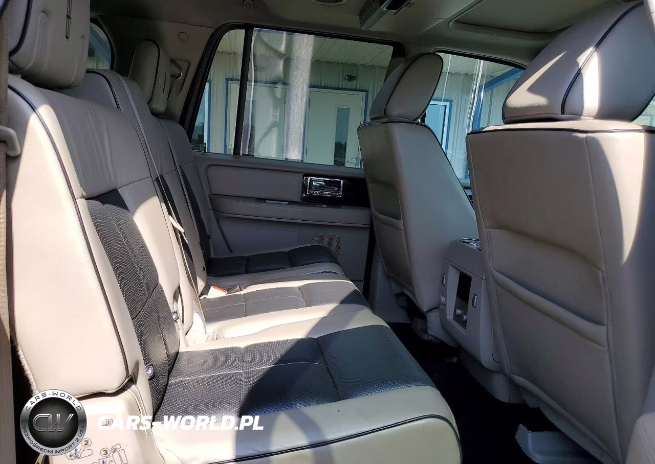 2010 Lincoln Navigator L VIN:5LMJJ3J52AEJ06637 - 11