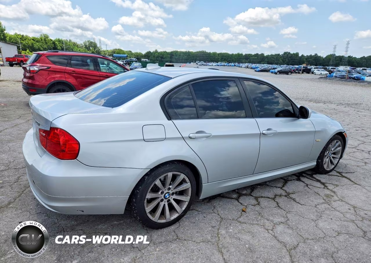 2011 BMW 328 I VIN:WBAPH7G51BNN06523 - 3