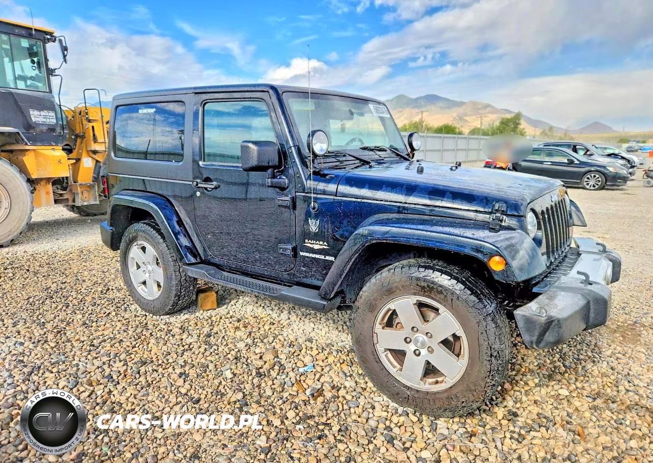 2011 Jeep Wrangler Sahara VIN:1J4AA5D1XBL593184 - 4