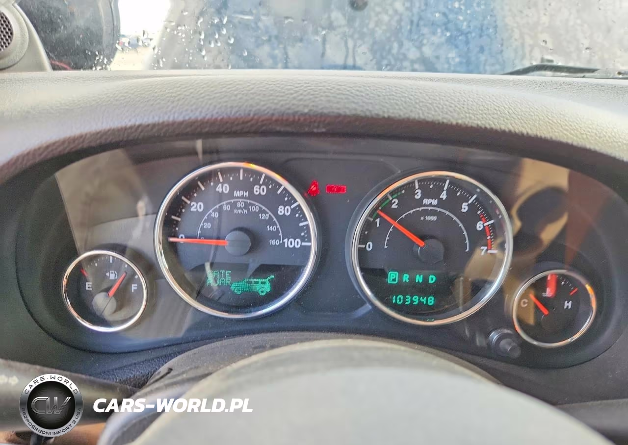 2011 Jeep Wrangler Sahara VIN:1J4AA5D1XBL593184 - 9