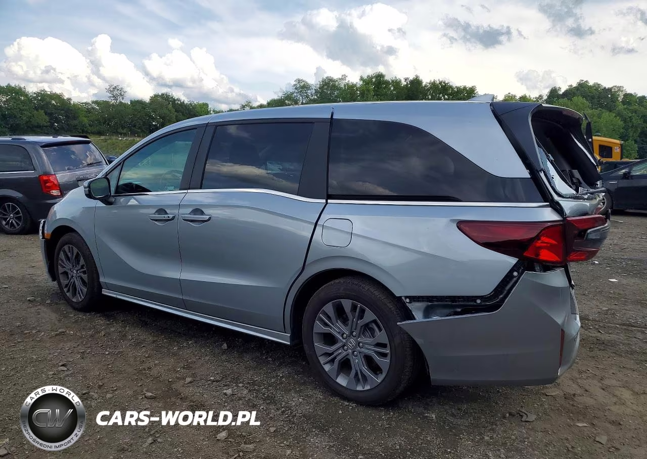 2026 Honda Odyssey Touring VIN:5FNRL6H86TB031982 - 2