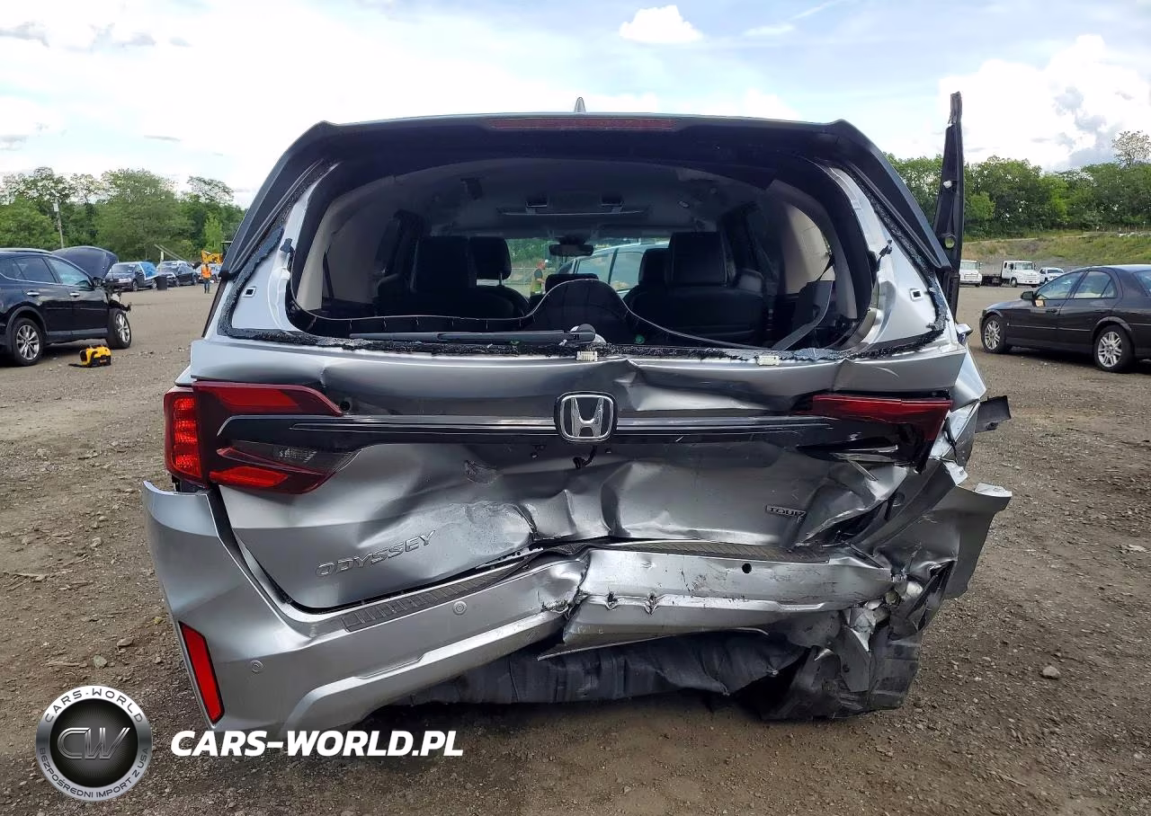 2026 Honda Odyssey Touring VIN:5FNRL6H86TB031982 - 6