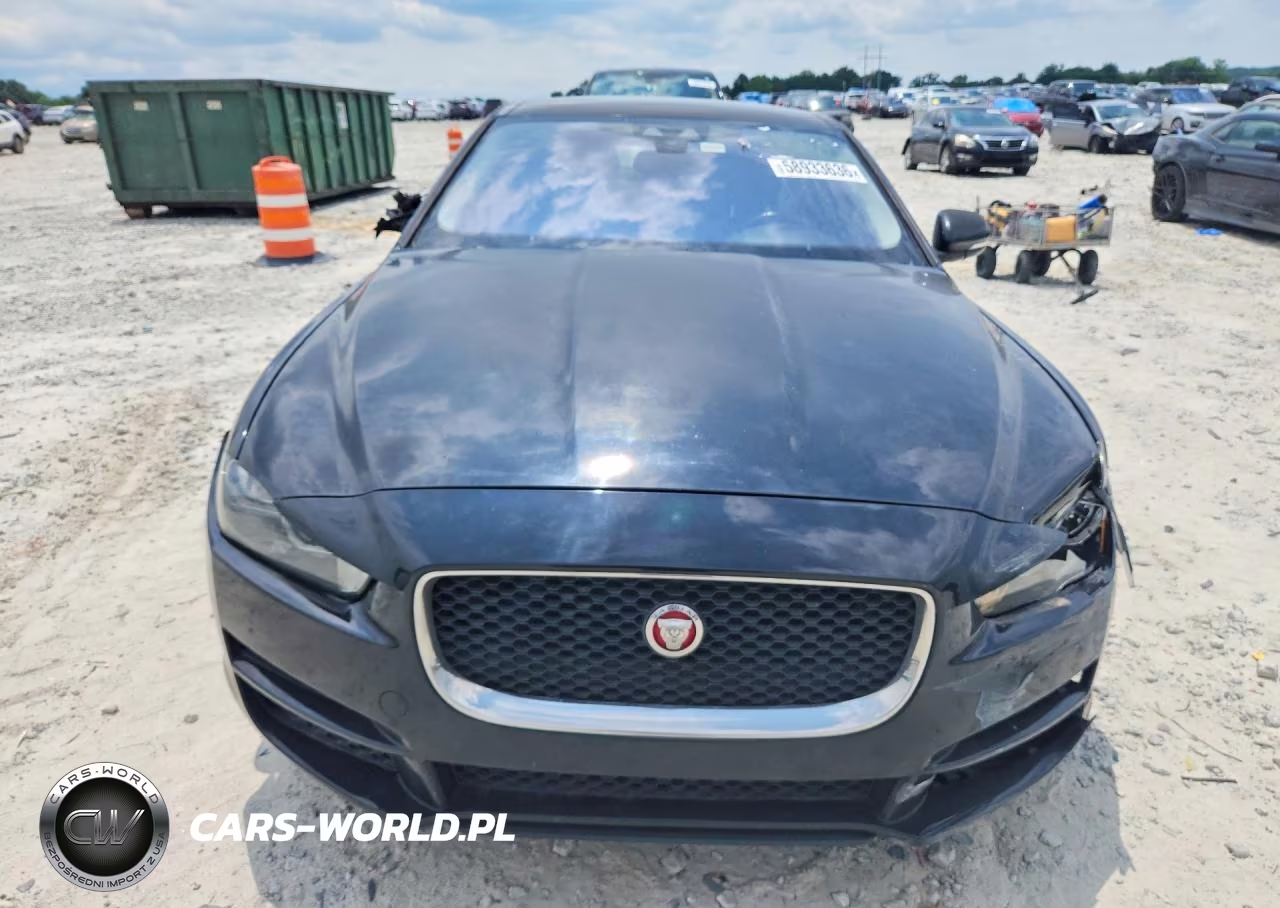 2018 Jaguar Xe 25T Premium VIN:SAJAD4FX0JCP28438 - 5