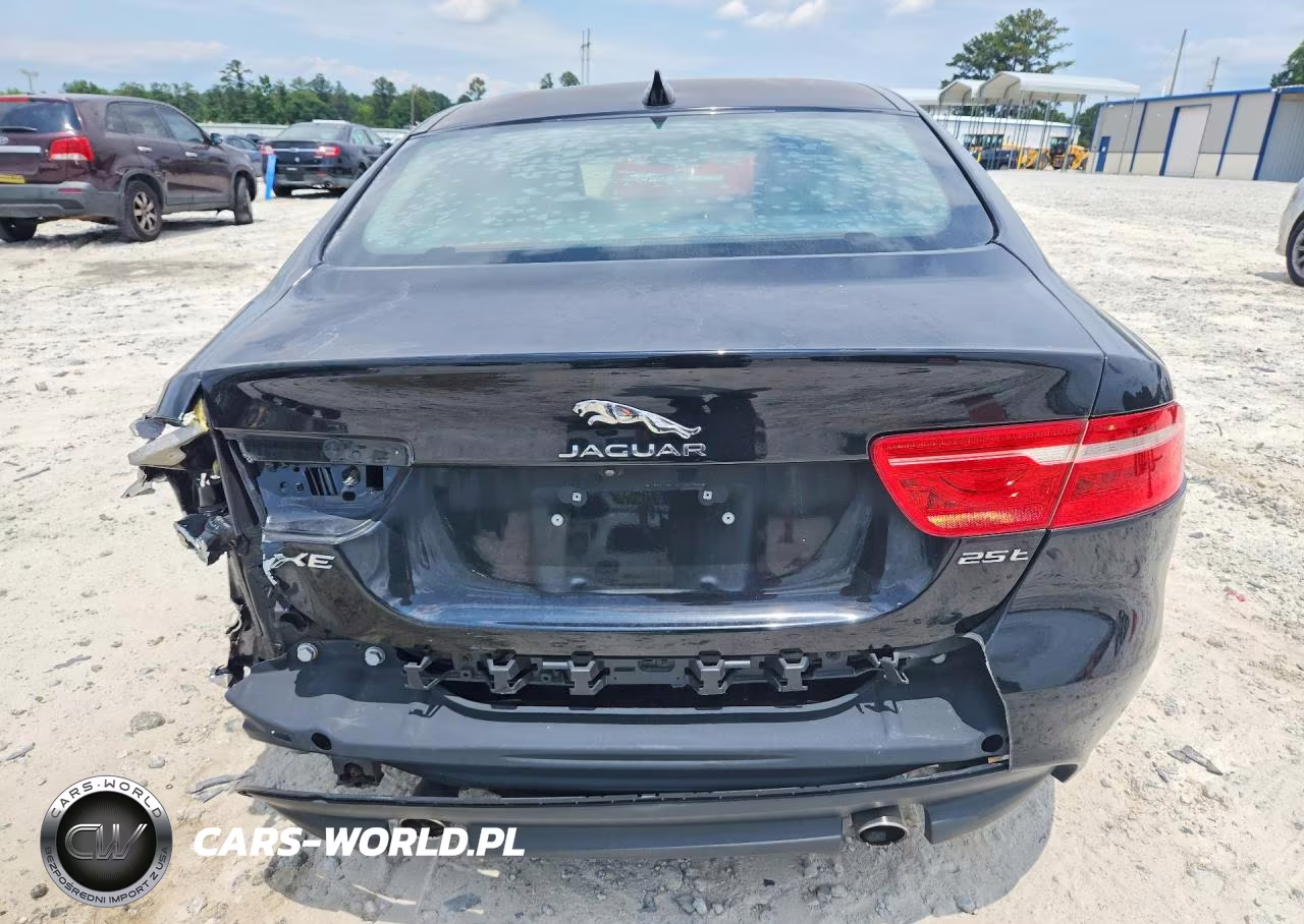 2018 Jaguar Xe 25T Premium VIN:SAJAD4FX0JCP28438 - 6