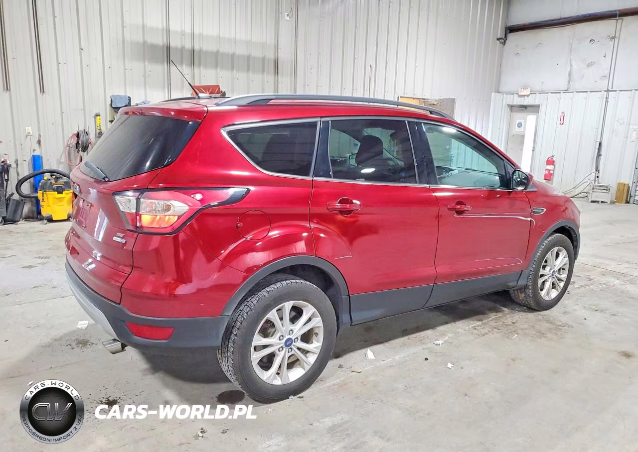 2018 Ford Escape Se VIN:1FMCU9GD0JUA26473 - 3