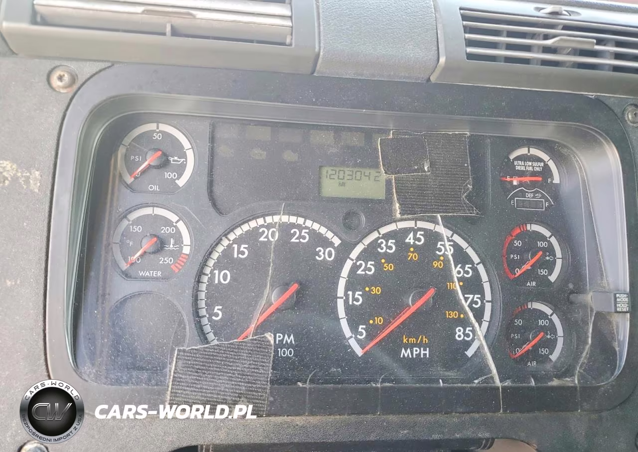 2012 Freightliner Cascadia 125 VIN:1FUJGLDR8CLBE3959 - 8