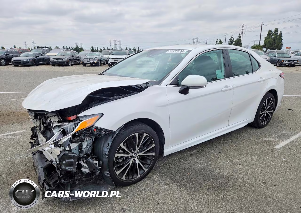 2020 Toyota Camry Se