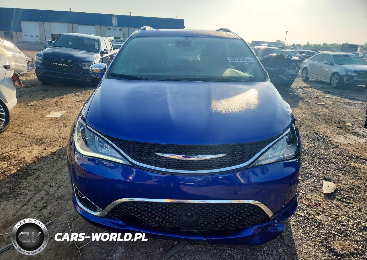 2020 Chrysler Pacifica Limited VIN:2C4RC1GG3LR104869 - 5