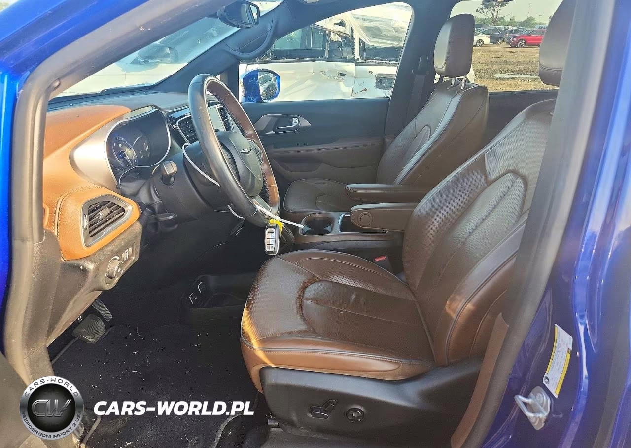 2020 Chrysler Pacifica Limited VIN:2C4RC1GG3LR104869 - 7
