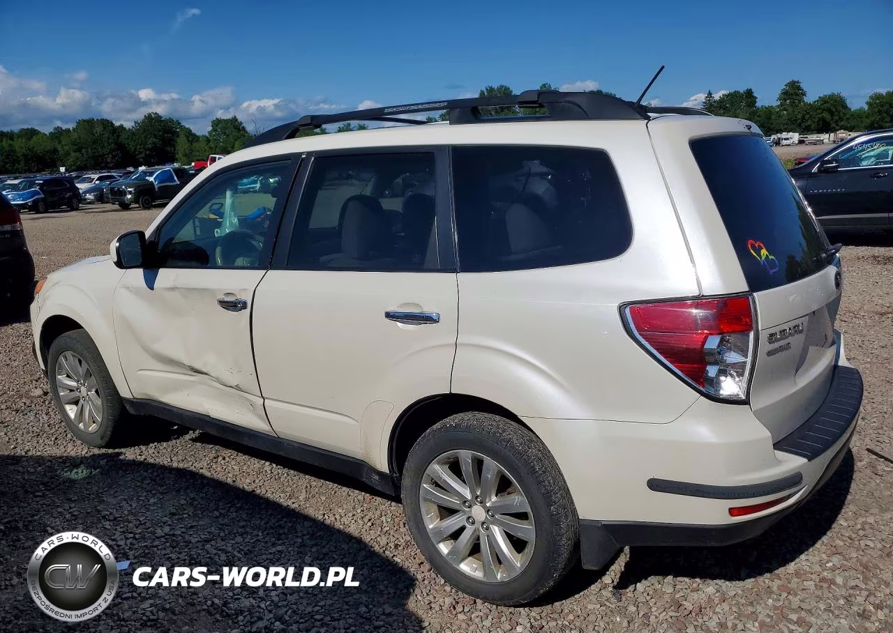 2011 Subaru Forester 2.5X Premium VIN:JF2SHADC3BH755709 - 2
