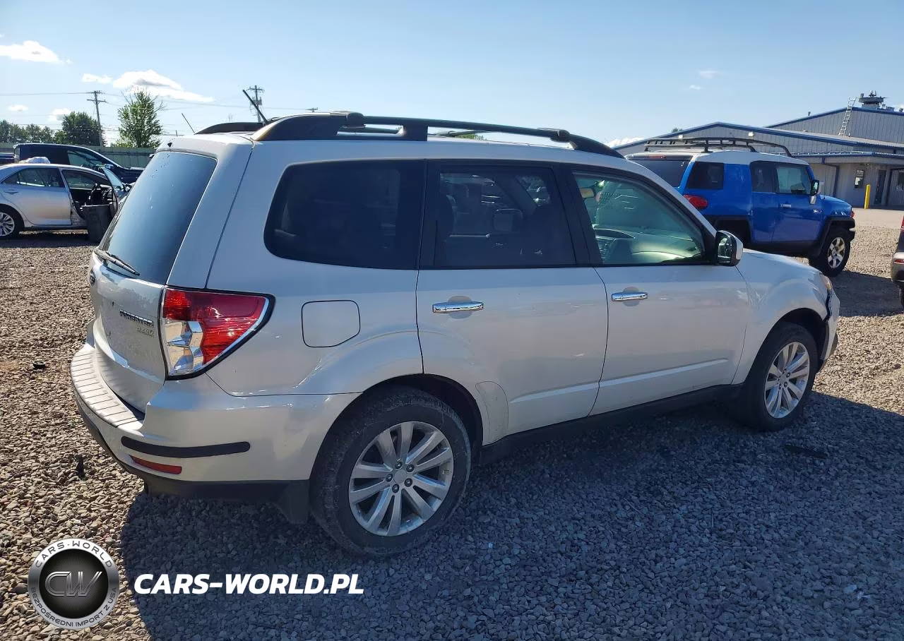 2011 Subaru Forester 2.5X Premium VIN:JF2SHADC3BH755709 - 3